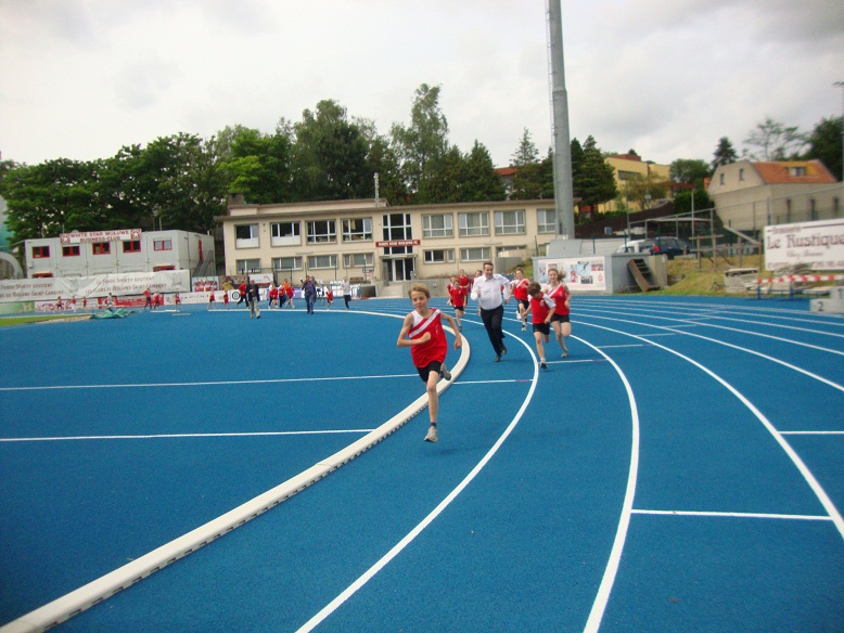 piste_athletisme_inaug-OM-06-12-2pt.jpg